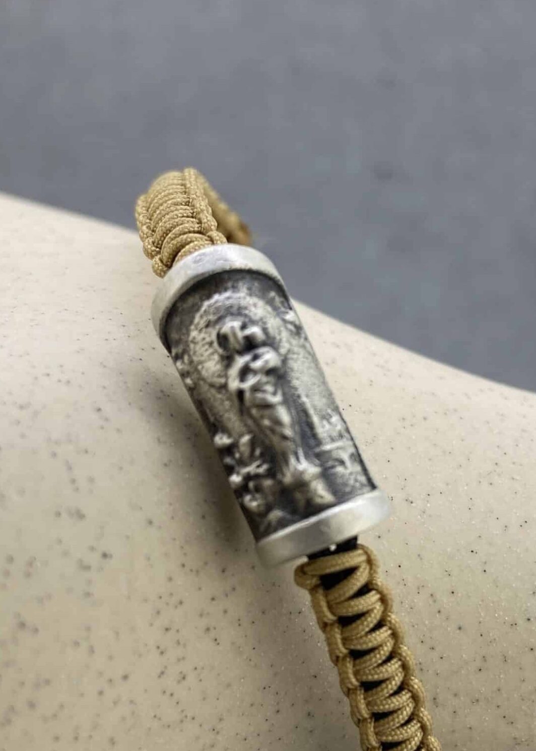 Pulsera de la Virgen del Pilar nylon Arena