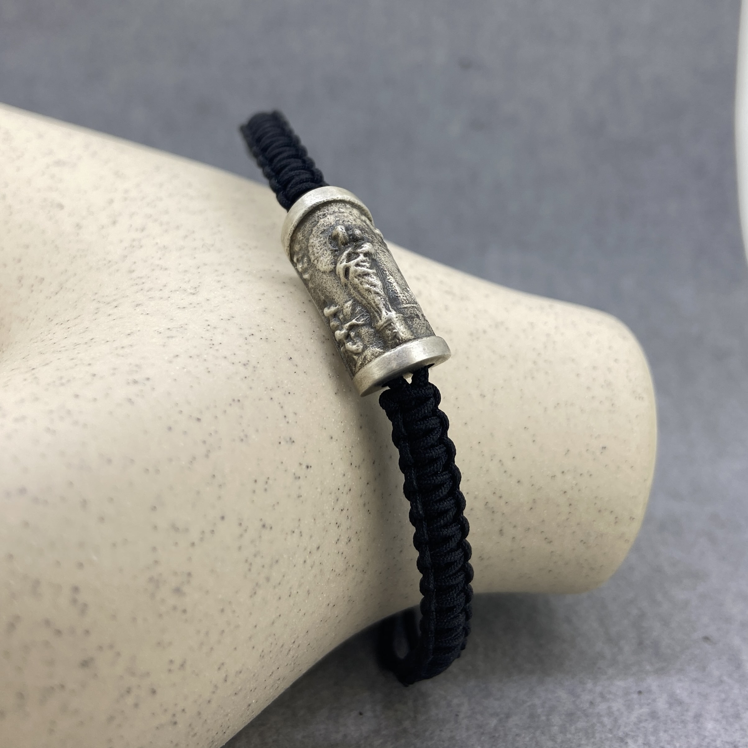 Pulsera Virgen Plata Nylon Negro