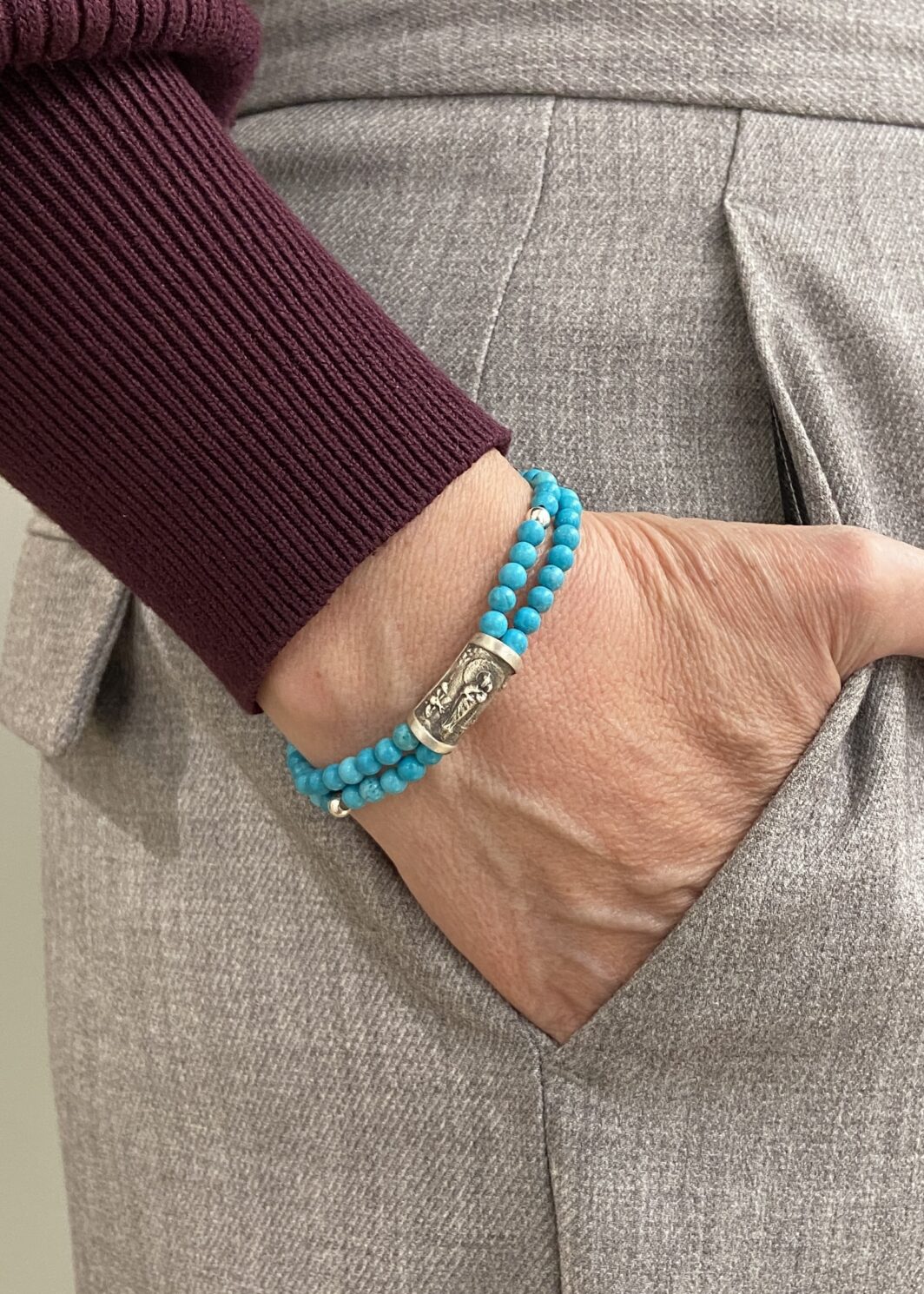 Pulsera Virgen del Pilar con Turquesa Natural – Protección y Serenidad